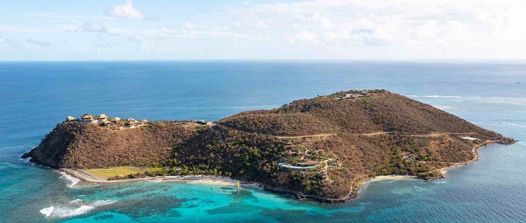 La esperada y flamante Moskito Island Estate de Richard Branson hace su debut