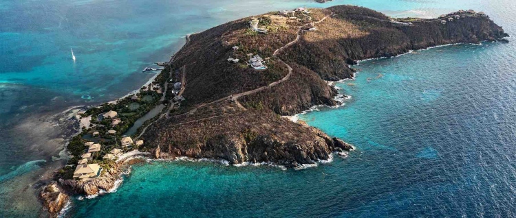 La esperada y flamante Moskito Island Estate de Richard Branson hace su debut