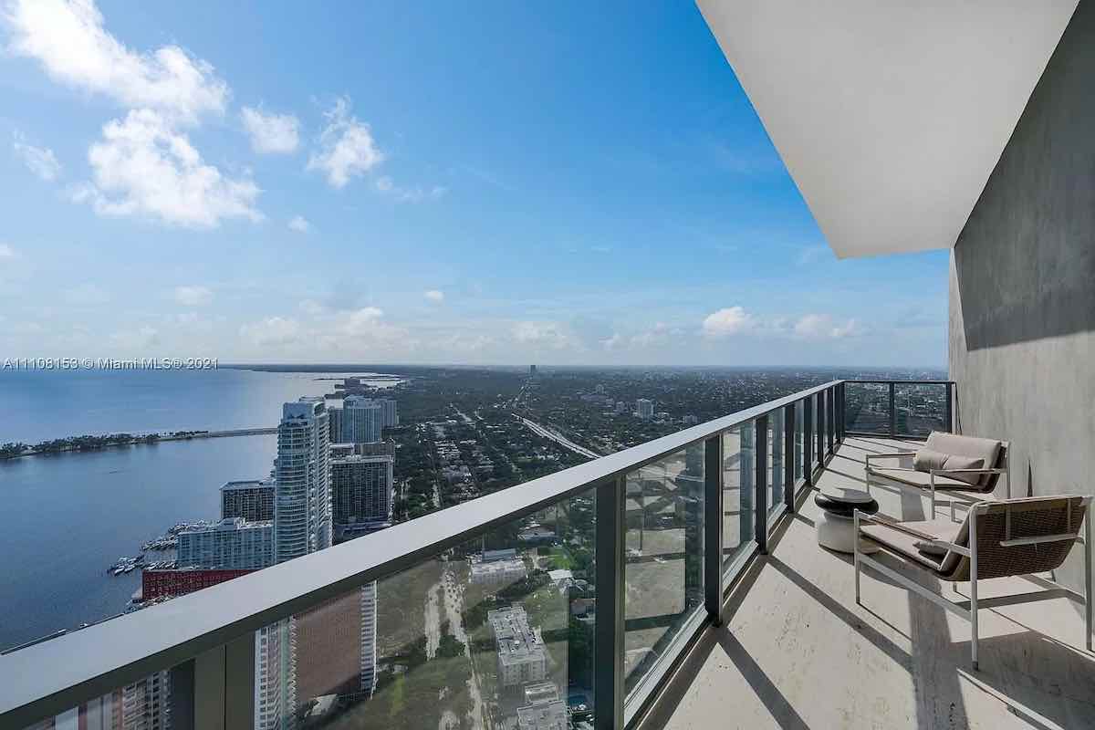 Penthouse en Miami con más de 11.000 pies cuadrados y una piscina bajo techo a la venta por 39,5 millones de dólares