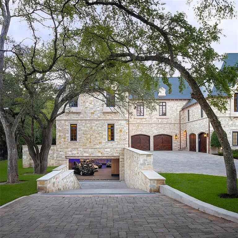 Esta casa de inspiración francesa de 18 millones de dólares en Dallas, Texas, está en el mercado