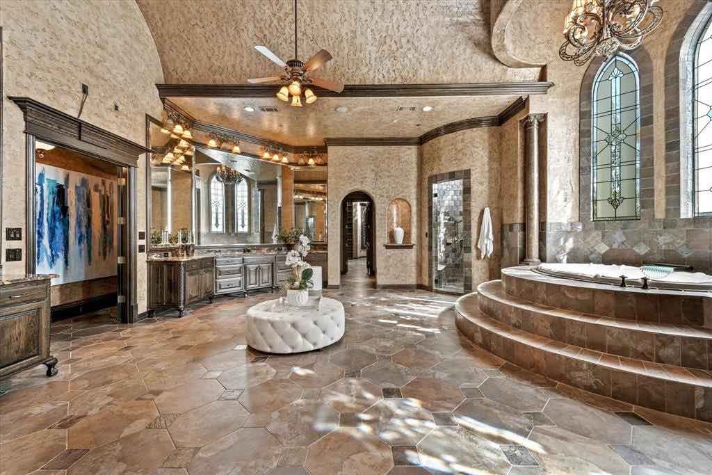 Esta espectacular mansión en Southlake, Texas, ahora puedes ser tuya por $5 millones.