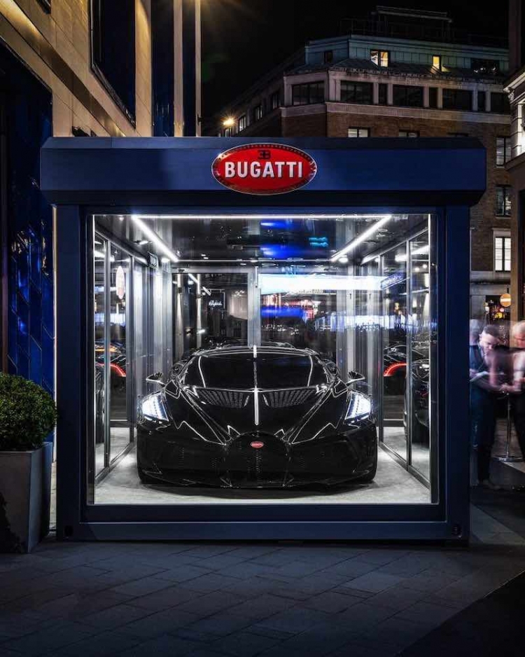 Bugatti se asocia con Champagne Carbon para crear la ultra exclusiva La Bouteille Noire