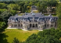 Esta mega mansión de 35,5 millones de dólares en Ontario, Canadá, cuenta con una discoteca y una piscina cubierta