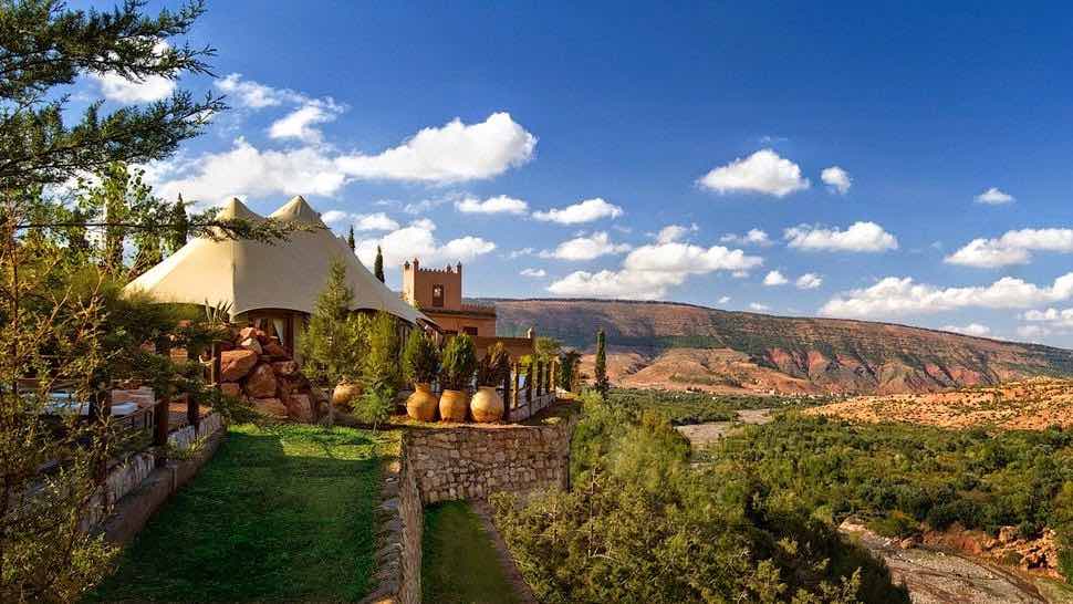 Está situado en las montañas del Atlas y es uno de los mejores hoteles de lujo en Marruecos.
