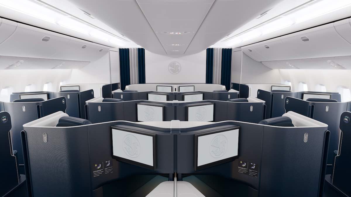 Un nuevo estándar de viaje en clase Business, que combina refinamiento y privacidad, se desvelará a bordo de 12 Boeing 777-300 este otoño.