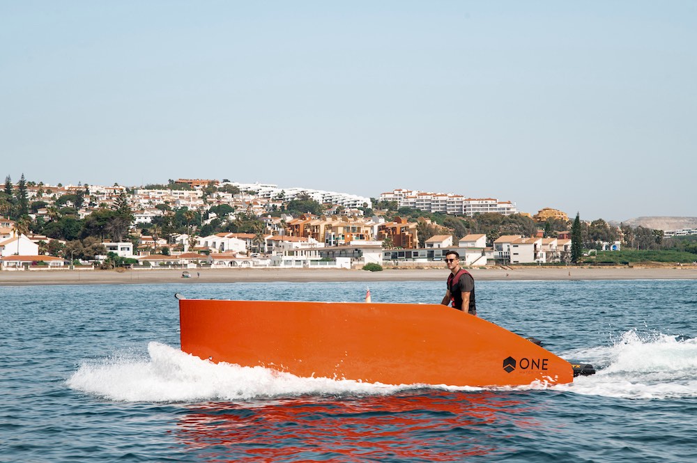 ONE Water Toys: el proyecto 100% español para convertir tu moto de agua en un barco