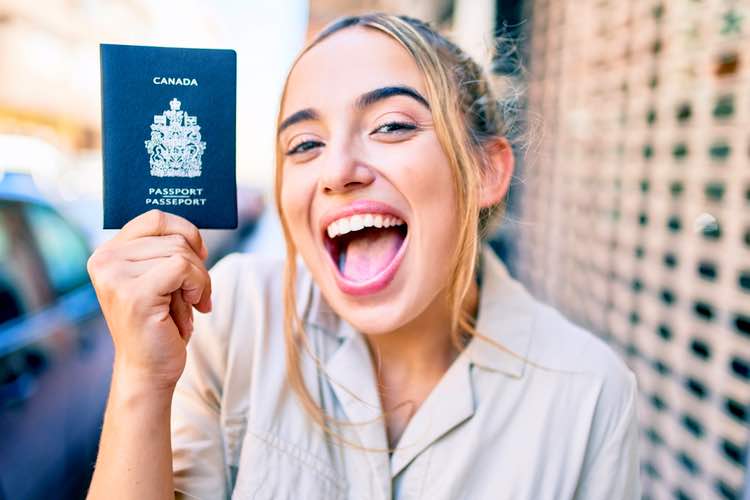 Pasaporte de Canadá. 