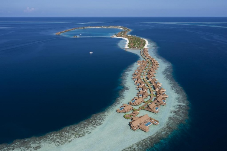 Escape a lo inolvidable rodeado de asombrosa belleza natural de las Maldivas.