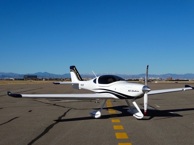 Bye Aerospace eFlyer 2: Un avión eléctrico que podría revolucionar la industria de la aviación